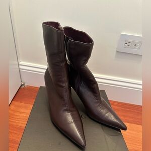 Gucci brown leather boots